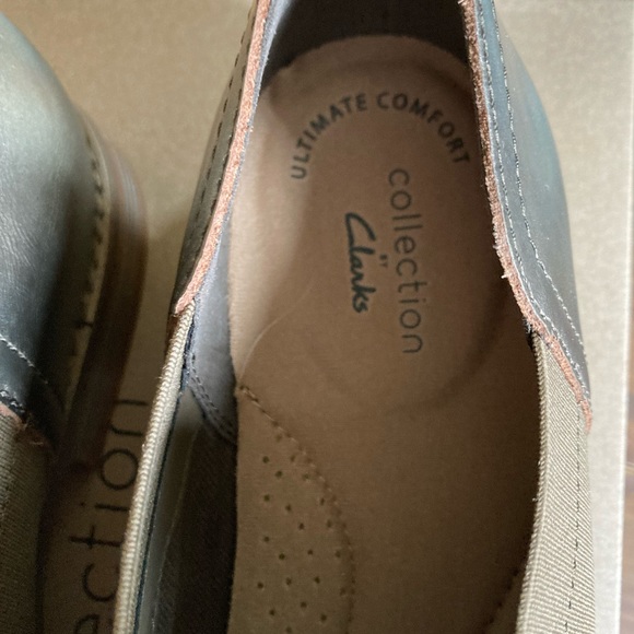Clarks Camzin Step Shooties. All leather slip on - Picture 6 of 8
